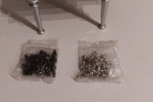 Mini-Schachtisch aus Metall